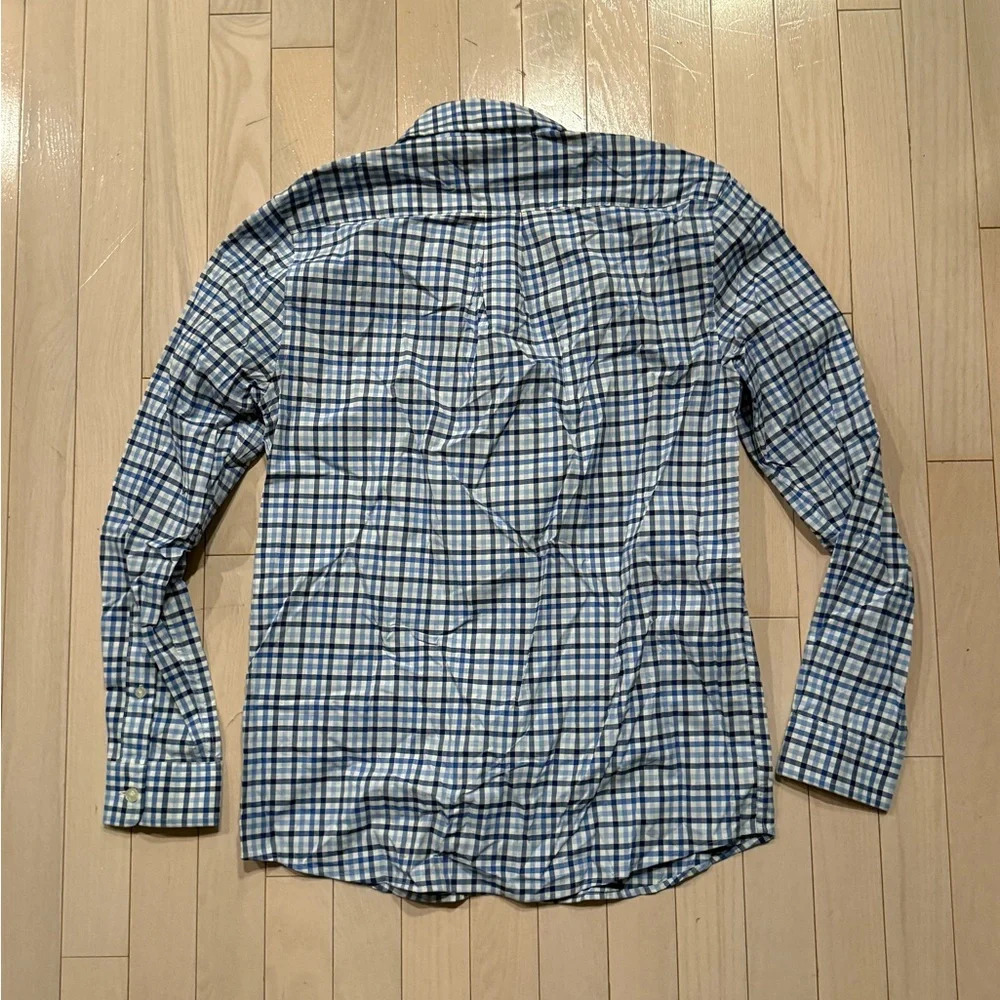 Boys Large Vineyard Vines Button Up - Picture 2 of 3